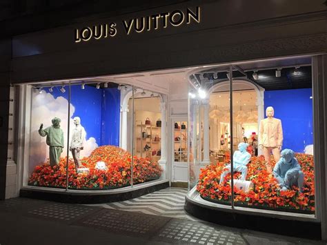 louis vuitton window display|faye mcleod.